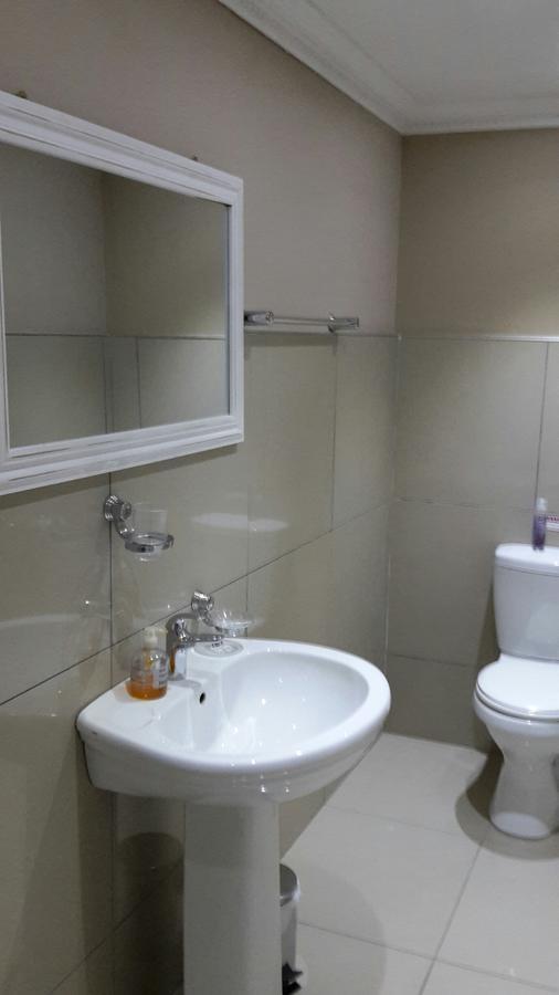 Bettie'S Luxury Lodge Kroonstad Oda fotoğraf