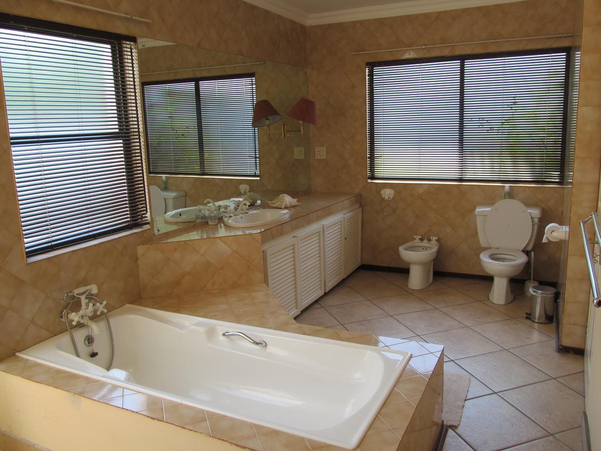 Bettie'S Luxury Lodge Kroonstad Oda fotoğraf