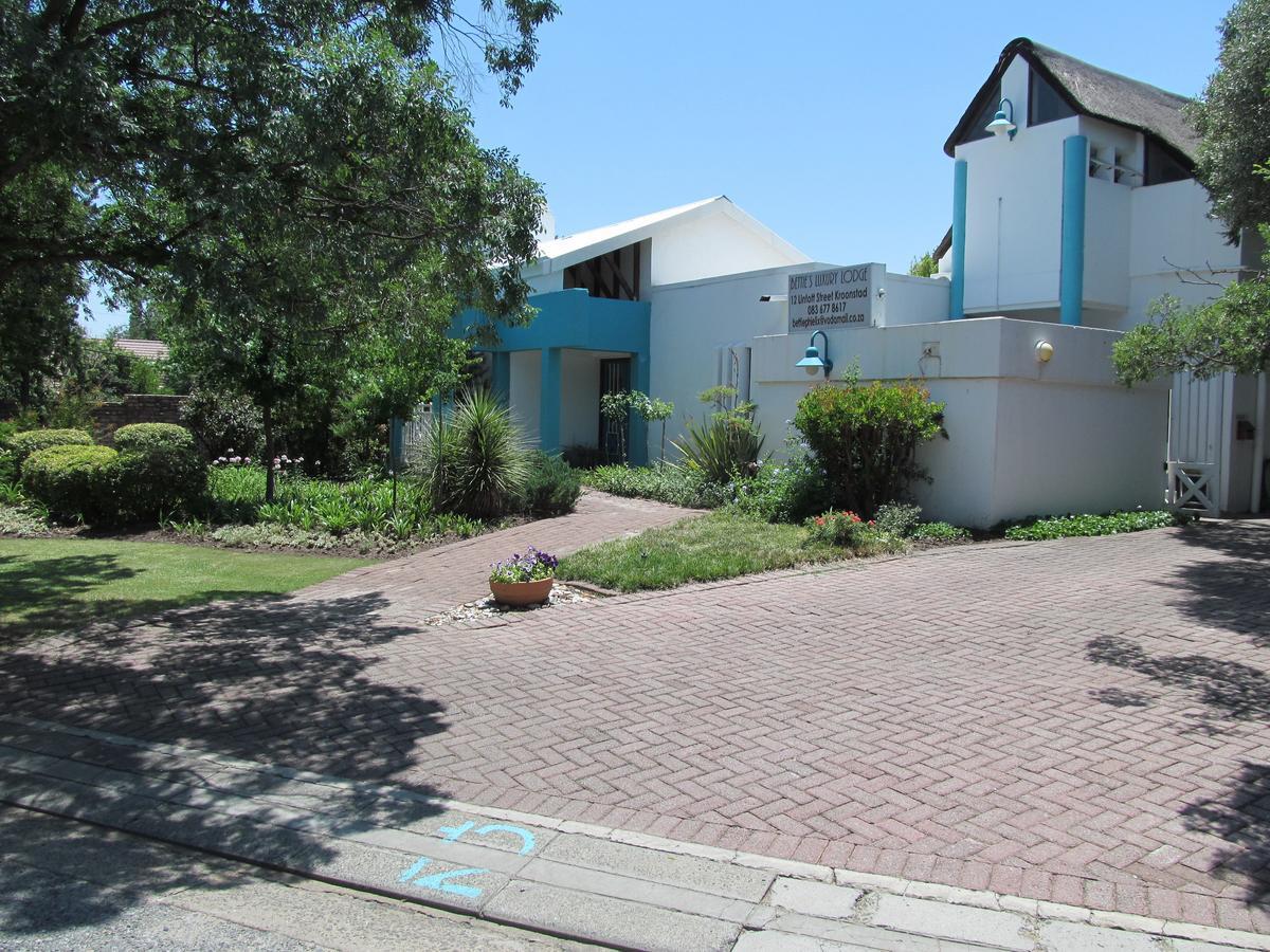 Bettie'S Luxury Lodge Kroonstad Dış mekan fotoğraf