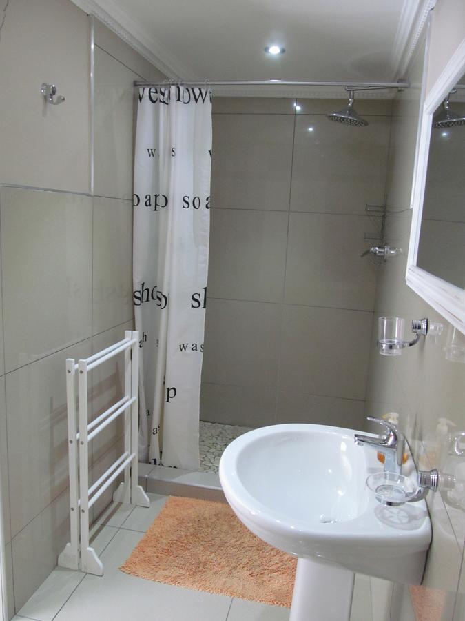Bettie'S Luxury Lodge Kroonstad Oda fotoğraf